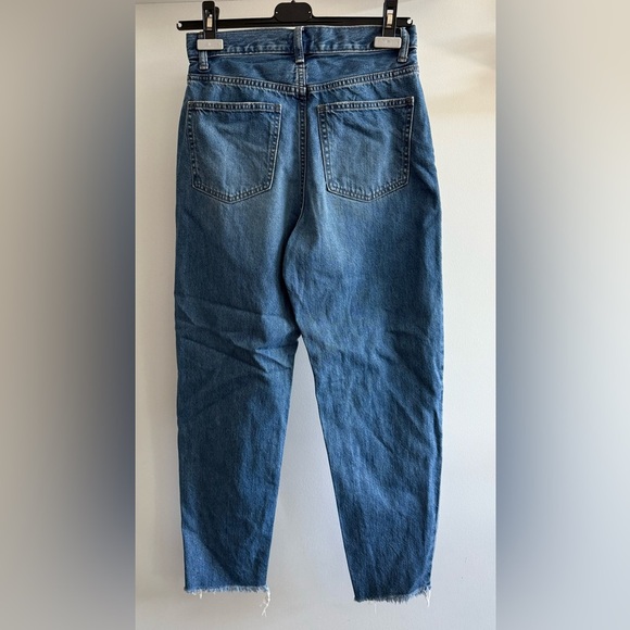 Uniqlo Women’s Blue Distressed Jeans - Picture 6 of 6